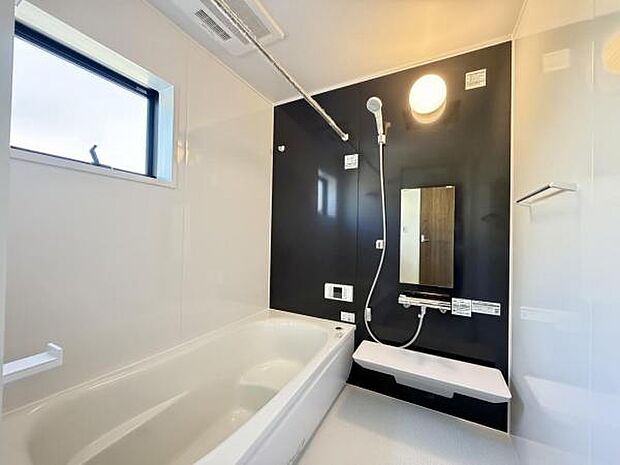 お風呂でほっとひといき。1日の疲れを癒しましょう。