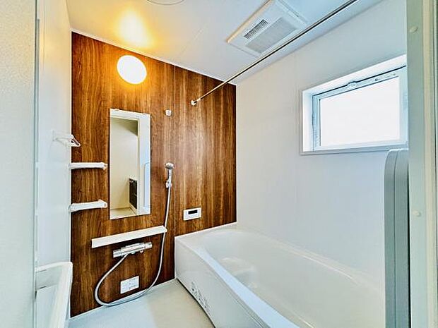 お風呂でほっとひといき。1日の疲れを癒しましょう。