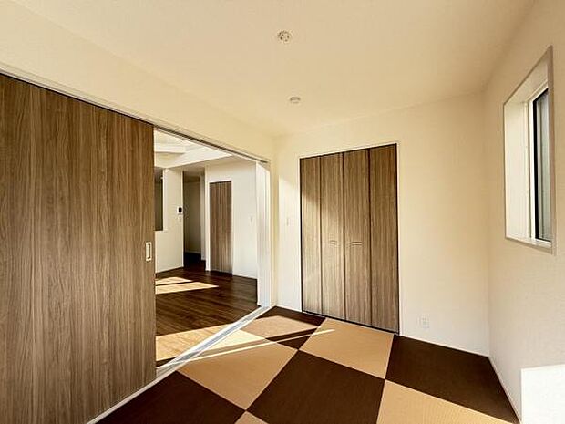 一部屋あるとうれしい和室。客間、晩酌、家族団らんなど色々使えますね。