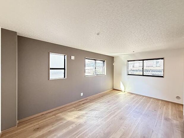 リビングダイニングになります。ご家族そろっての素敵な空間になりそうですね。