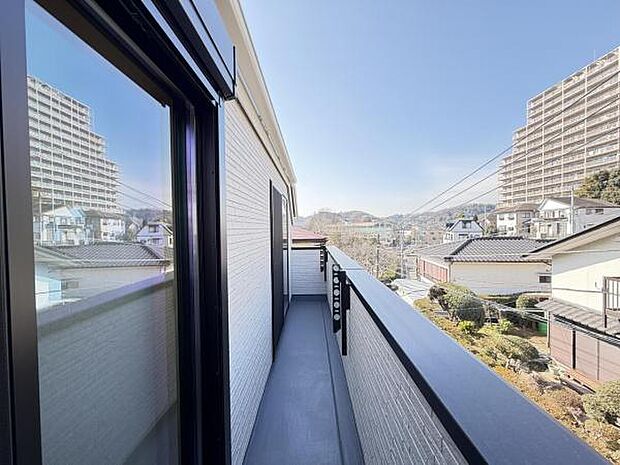 お洗濯ものを気持ち良く太陽の光で干せるのが嬉しいですね。