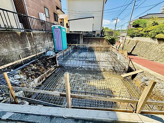 駐車場ももちろん完備しておりますのでお車所有の方にも心強いです。