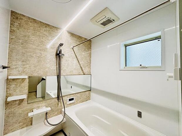 お風呂でほっとひといき。1日の疲れを癒しましょう。