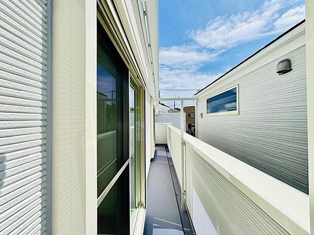 お洗濯ものを気持ち良く太陽の光で干せるのが嬉しいですね。