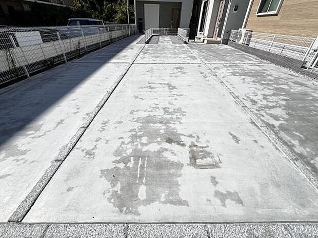 駐車場ももちろん完備しておりますのでお車所有の方にも心強いです。