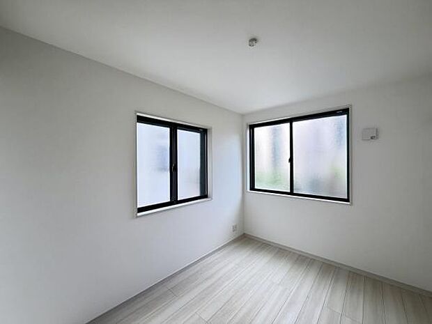 子供部屋にもちょうど良い大きさのお部屋です。