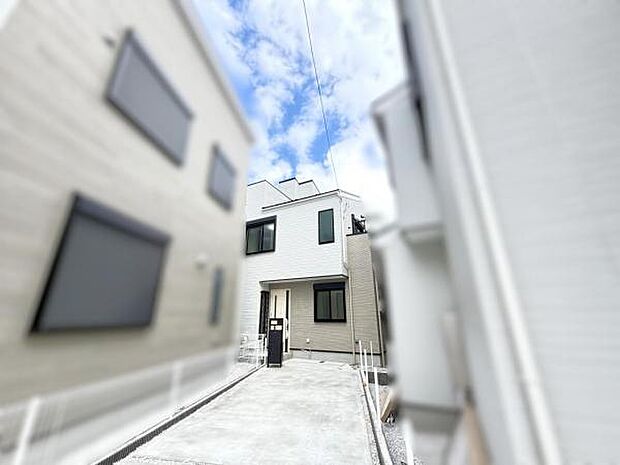 木造在来工法、間取りはファミリー向けの3LDKの住宅です。