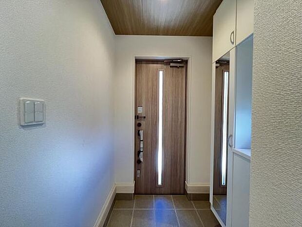 いつも気持ちよくご家族を迎えられる玄関です。