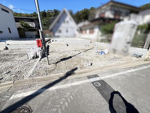 駐車場ももちろん完備しておりますのでお車所有の方にも心強いです。