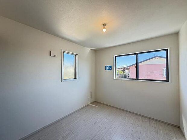 子供部屋にもちょうど良い大きさのお部屋です。