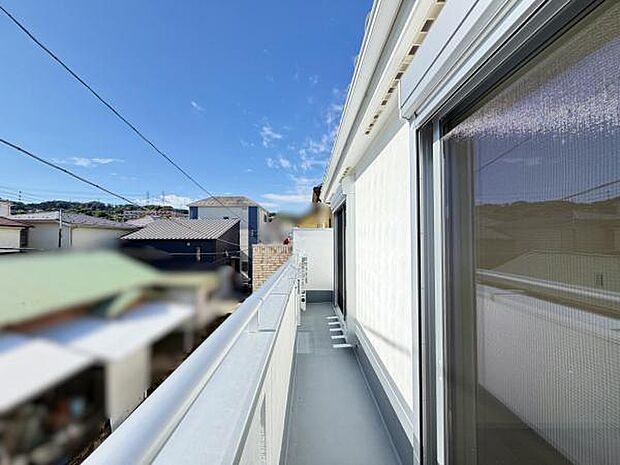 お洗濯ものを気持ち良く太陽の光で干せるのが嬉しいですね。