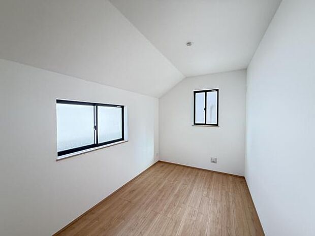 子供部屋にもちょうど良い大きさのお部屋です。