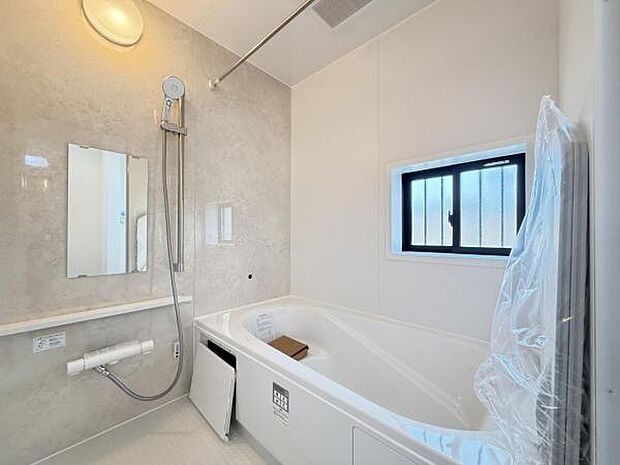 お風呂でほっとひといき。1日の疲れを癒しましょう。