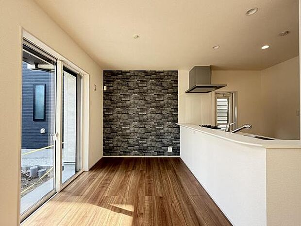 ご家族の温かい時間を演出するダイニングスペースです。