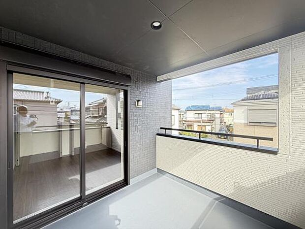 お洗濯ものを気持ち良く太陽の光で干せるのが嬉しいですね。