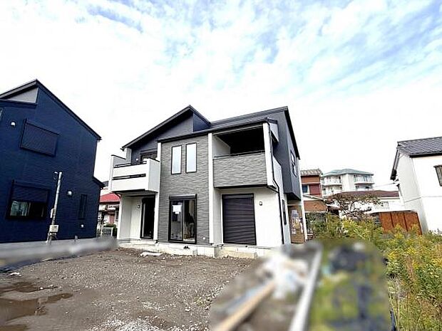 木造在来工法、間取りはファミリー向けの4LDKの住宅です。