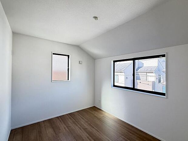 子供部屋にもちょうど良い大きさのお部屋です。