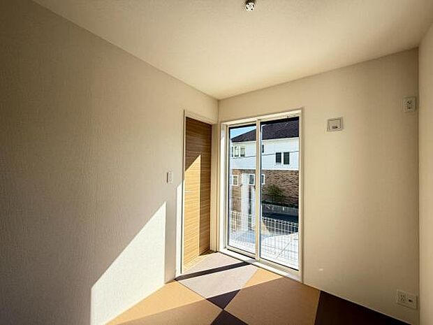 和室スペースです。畳のお部屋は寛げる空間ですね。