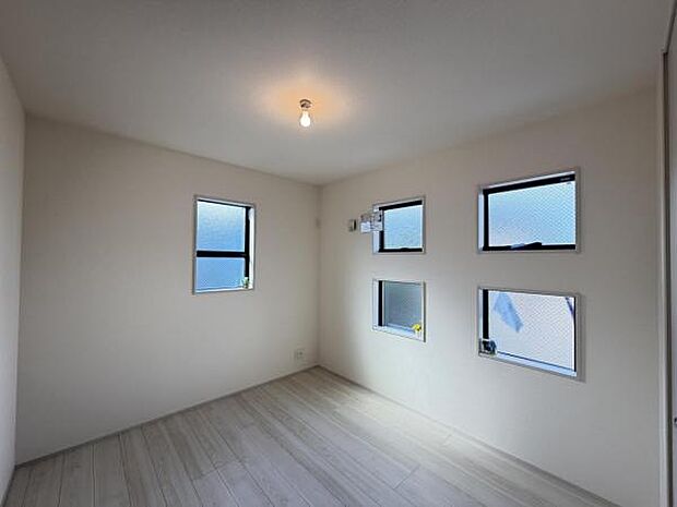 子供部屋にもちょうど良い大きさのお部屋です。