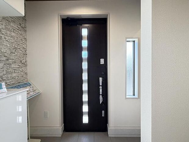 いつも気持ちよくご家族を迎えられる玄関です。