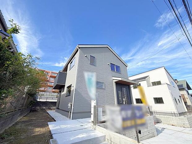 木造在来工法、間取りはファミリー向けの4LDKの住宅です。