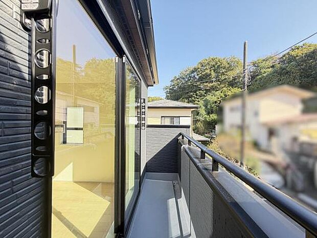 お洗濯ものを気持ち良く太陽の光で干せるのが嬉しいですね。