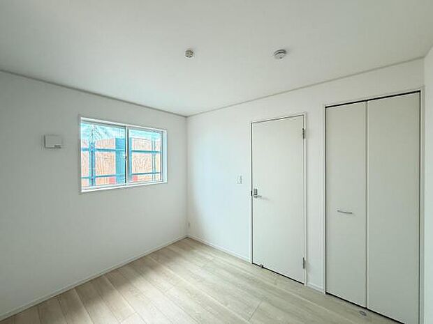 子供部屋にもちょうど良い大きさのお部屋です。