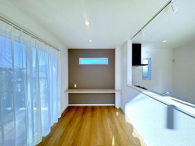 ご家族の温かい時間を演出するダイニングスペースです。