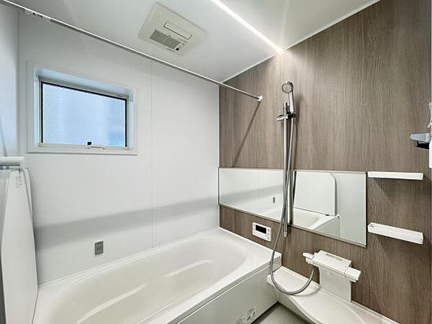 お風呂でほっとひといき。1日の疲れを癒しましょう。