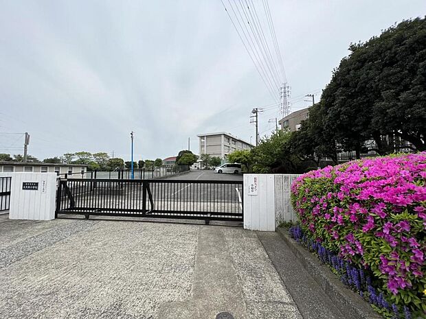 横須賀市立大矢部小学校まで約2000m（徒歩25分）