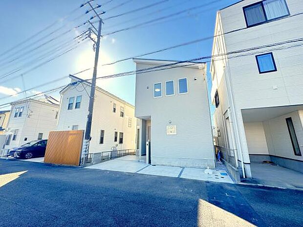 木造在来工法、間取りはファミリー向けの3LDKの住宅です。