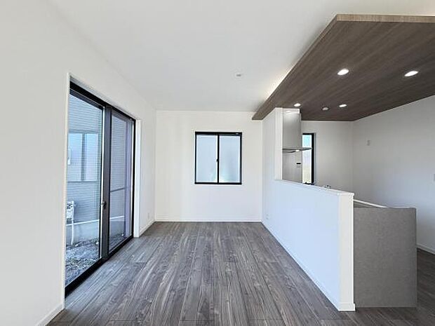 ご家族の温かい時間を演出するダイニングスペースです。