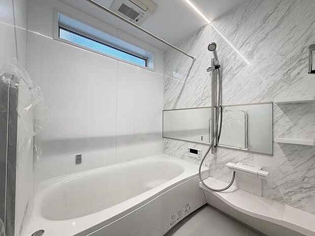 お風呂でほっとひといき。1日の疲れを癒しましょう。