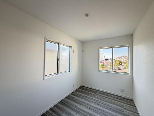 子供部屋にもちょうど良い大きさのお部屋です。