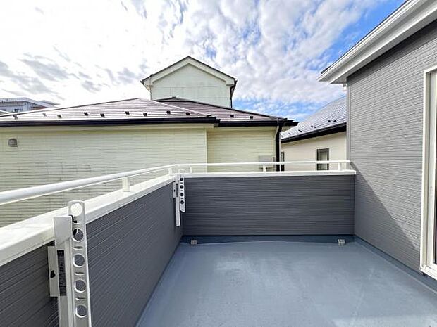 お洗濯ものを気持ち良く太陽の光で干せるのが嬉しいですね。