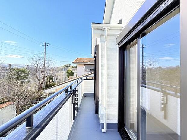 お洗濯ものを気持ち良く太陽の光で干せるのが嬉しいですね。