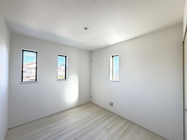 子供部屋にもちょうど良い大きさのお部屋です。