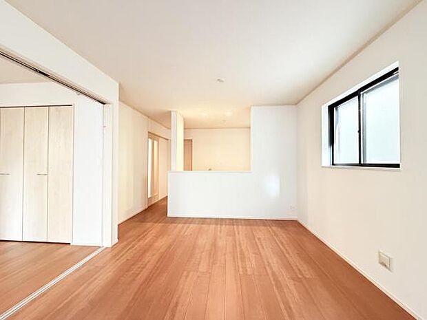 ご家族の温かい時間を演出するダイニングスペースです。