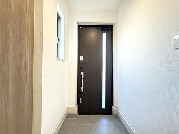 いつも気持ちよくご家族を迎えられる玄関です。