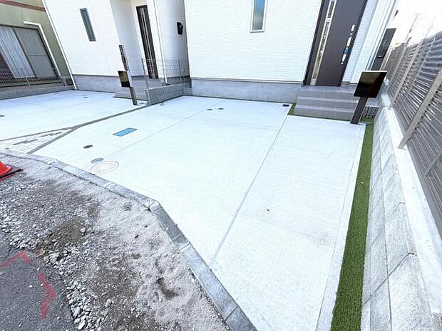 駐車場ももちろん完備しておりますのでお車所有の方にも心強いです。