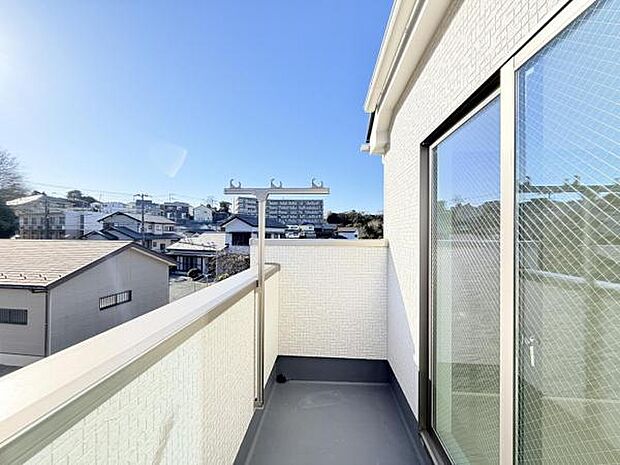 お洗濯ものを気持ち良く太陽の光で干せるのが嬉しいですね。