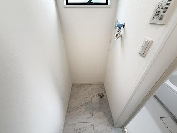 お天気を気にせずお洗濯ができ、室内干し可能です。