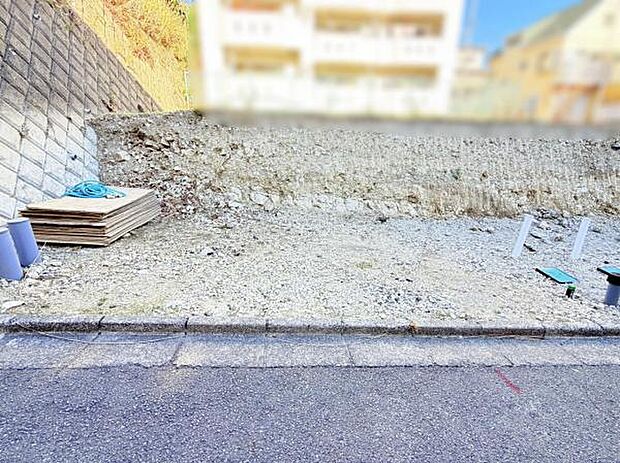 駐車場ももちろん完備しておりますのでお車所有の方にも心強いです。