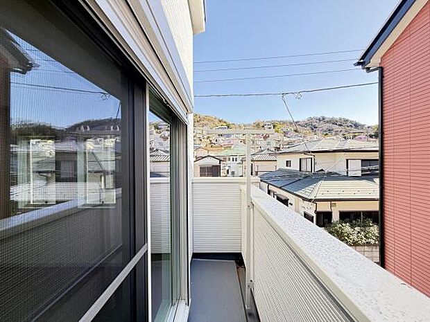 お洗濯ものを気持ち良く太陽の光で干せるのが嬉しいですね。