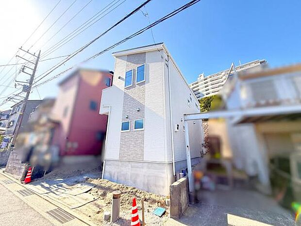 木造在来工法、間取りはファミリー向けに4LDKございます。