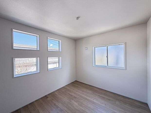 子供部屋にもちょうど良い大きさのお部屋です。