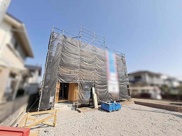 木造在来工法、間取りはファミリー向けにゆったり5LDKございます。