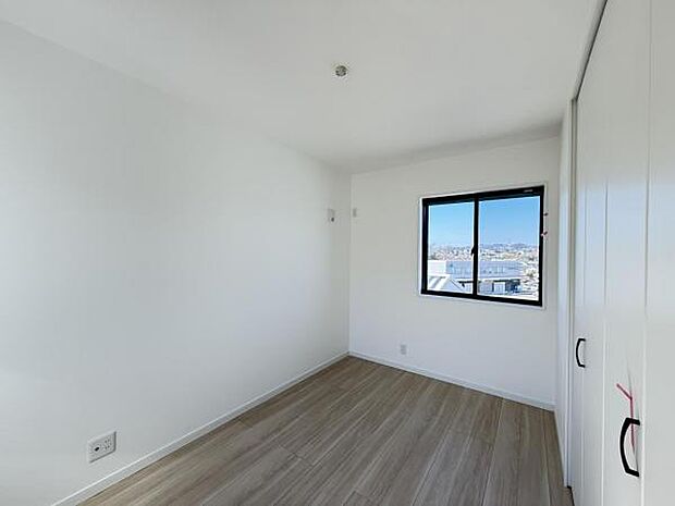 子供部屋にもちょうど良い大きさのお部屋です。