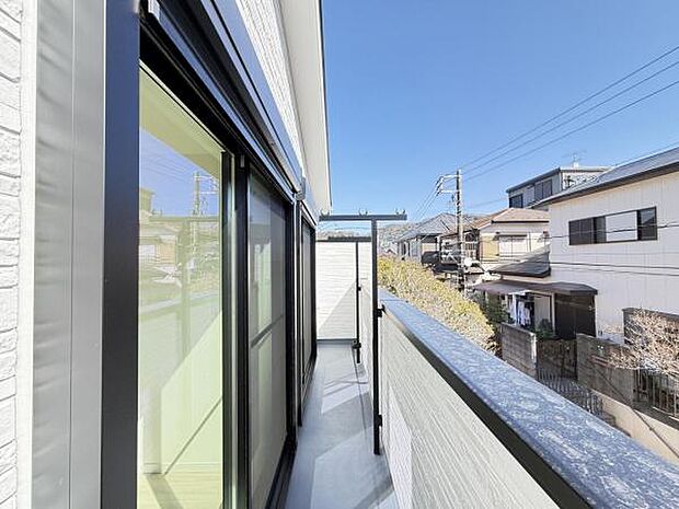 お洗濯ものを気持ち良く太陽の光で干せるのが嬉しいですね。