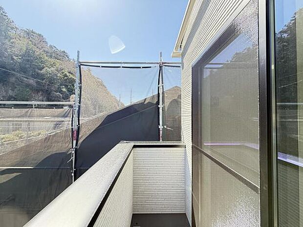 お洗濯ものを気持ち良く太陽の光で干せるのが嬉しいですね。